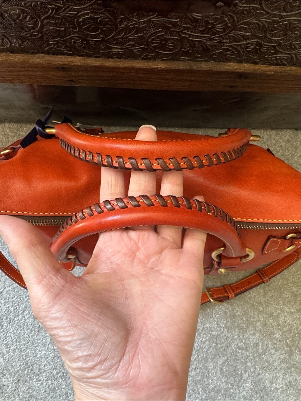 Dooney & Bourke large Florentine satchel with strap in HTF Orange - Picture 11 of 16
